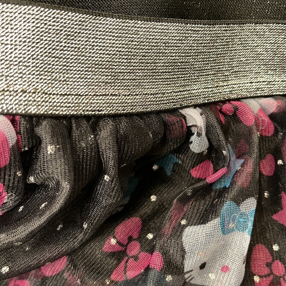 Hello Kitty Skirt Tulle Tutu Black Ruffle Hearts Stars & Bows Size 7/8 - Picture 4 of 5